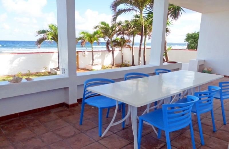 Villa Bravo master bedroom with ocean view